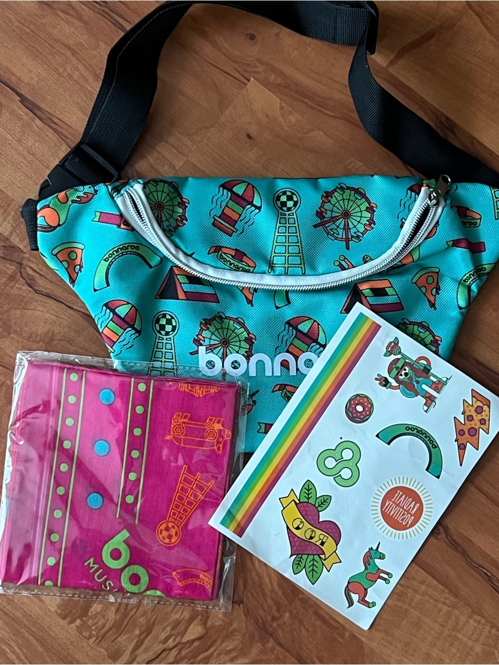 NWOT Bonnaroo Music Festival Fanny Pack Bag with Scarf and Stickers
